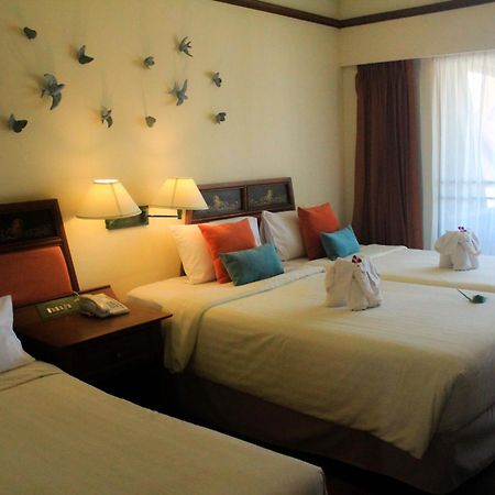 Seaview Patong Hotel - Sha Plus Habitación foto